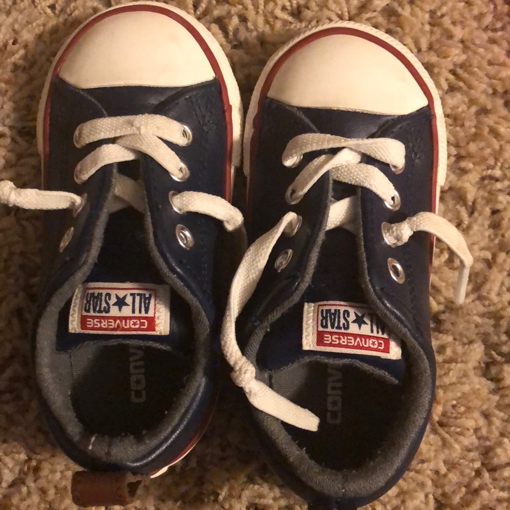 Boys shoes